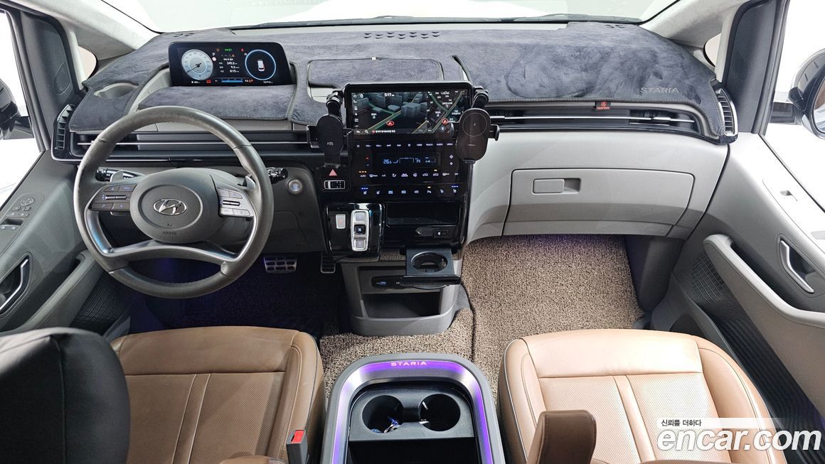 Hyundai Staria 2023