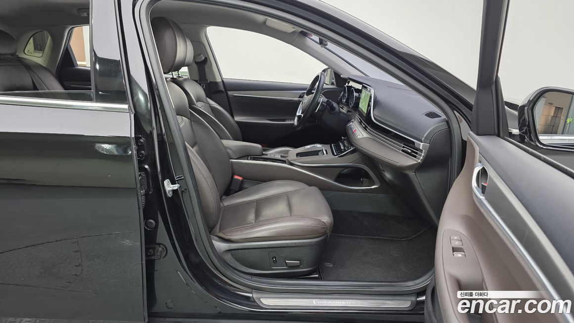 Hyundai Grandeur 2021