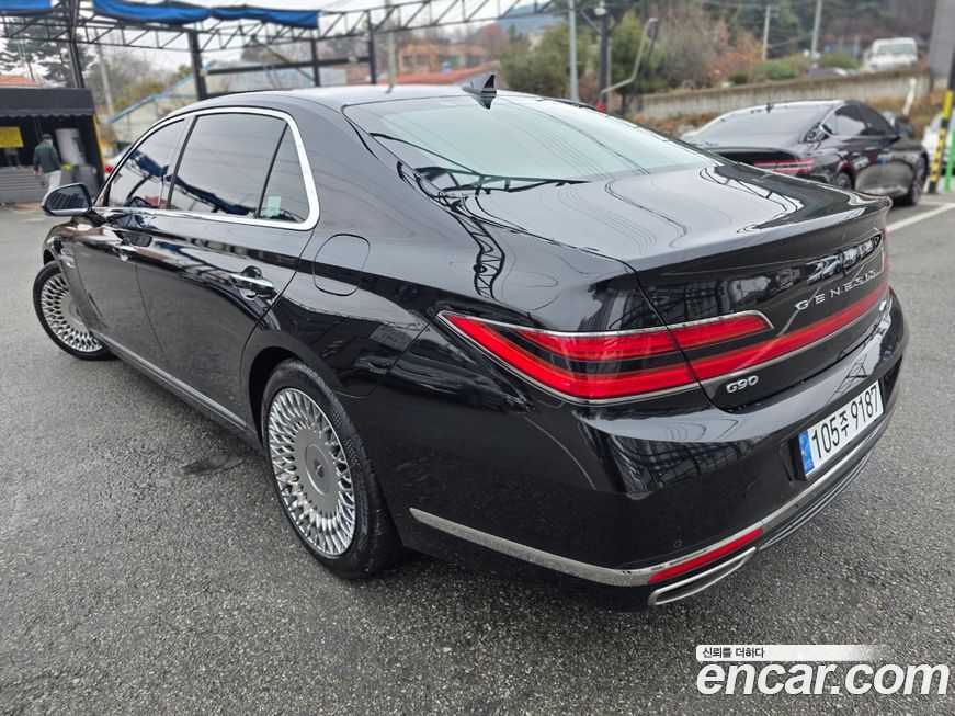 Genesis G90 2021