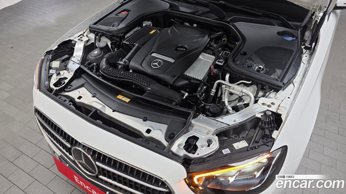 Mercedes-Benz E-Class 2021