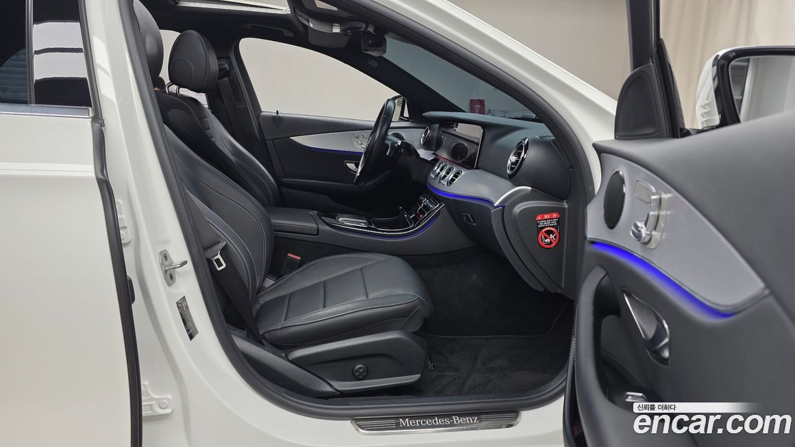 Mercedes-Benz E-Class 2021