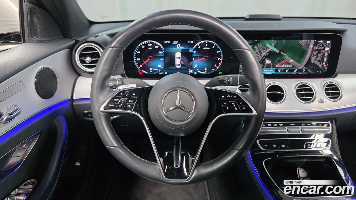 Mercedes-Benz E-Class 2021