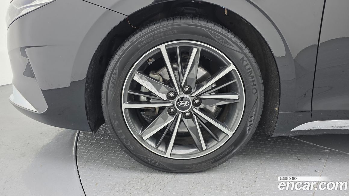 Hyundai Grandeur 2020