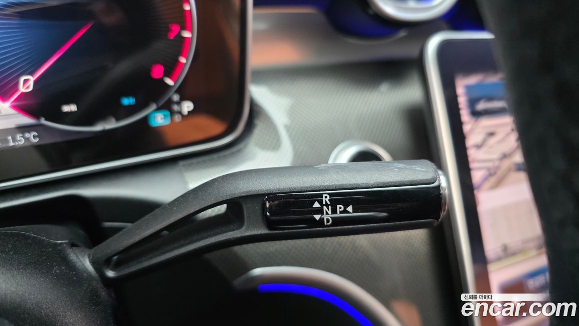 Mercedes-Benz C-Class 2023