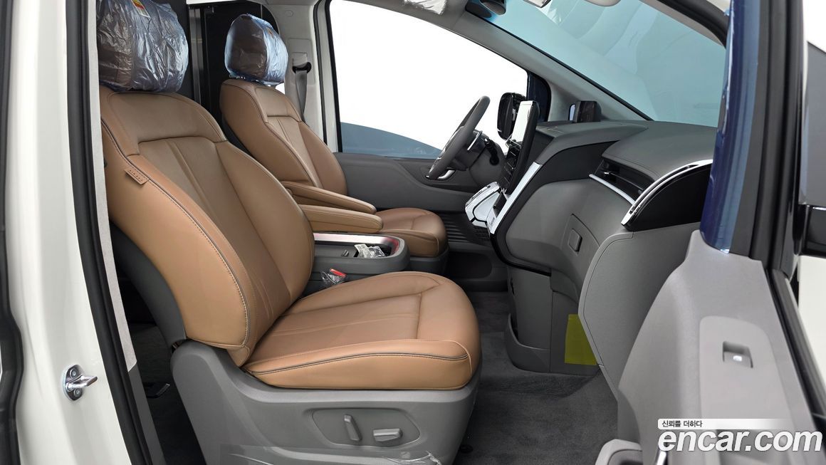 Hyundai Staria 2025