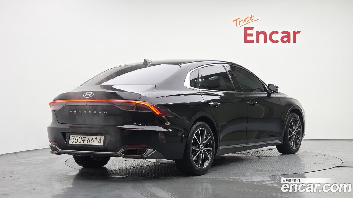 Hyundai Grandeur 2022