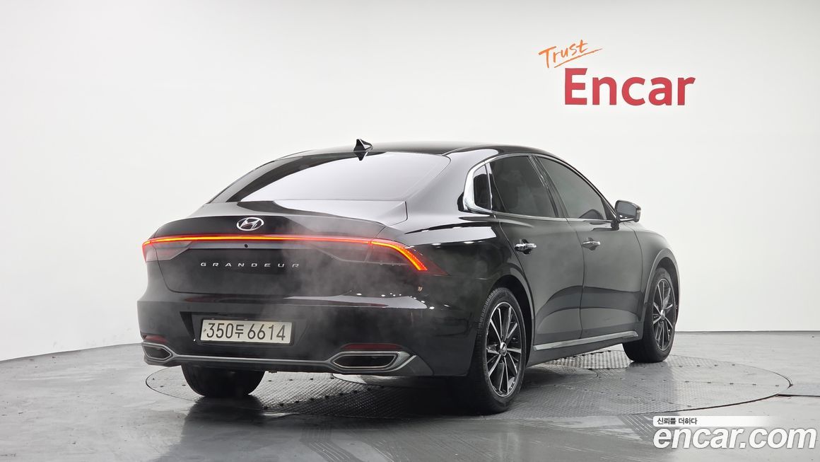 Hyundai Grandeur 2022