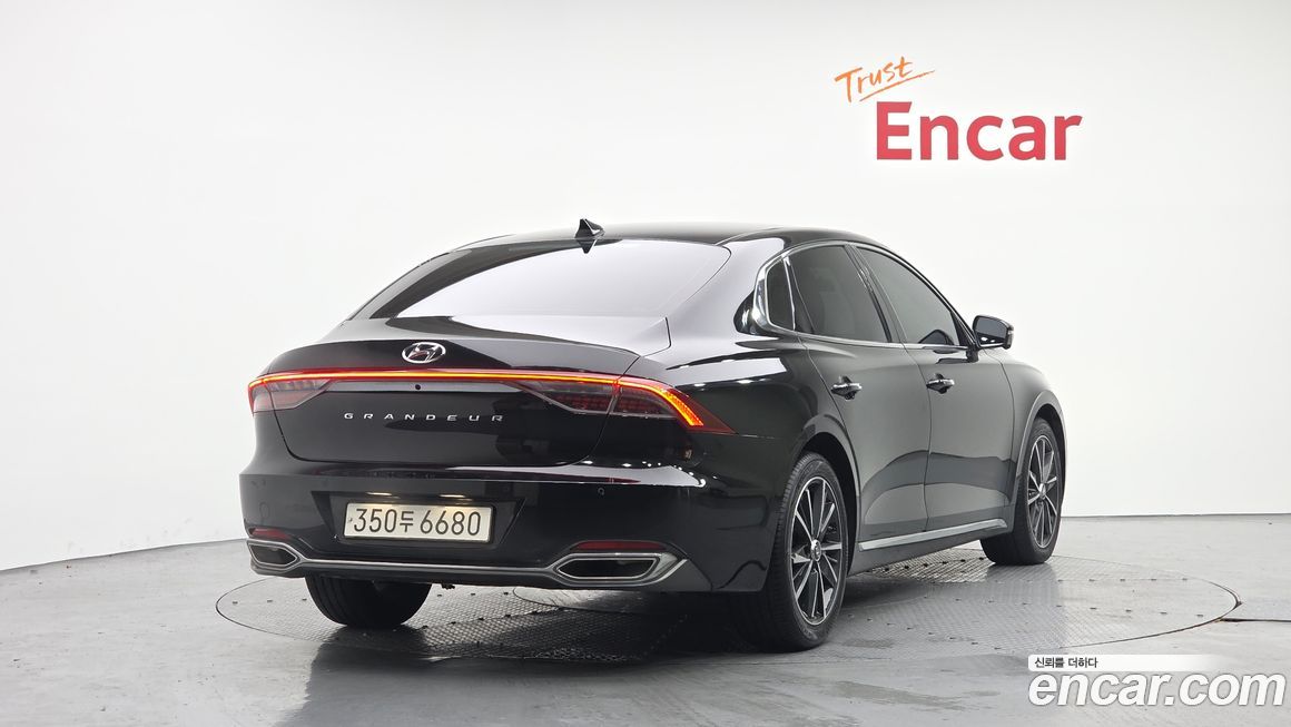 Hyundai Grandeur 2022