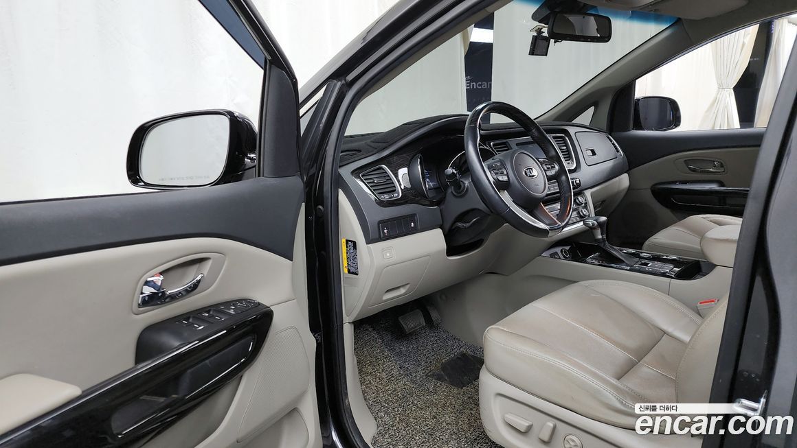 Kia Canival 2020