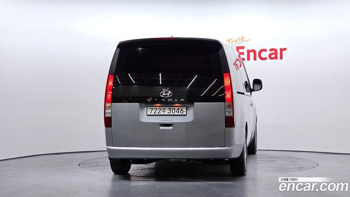 Hyundai Staria 2022