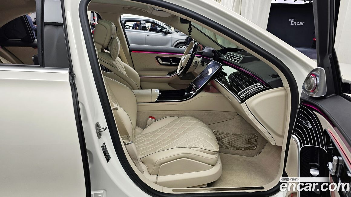 Mercedes-Benz S-Class 2023