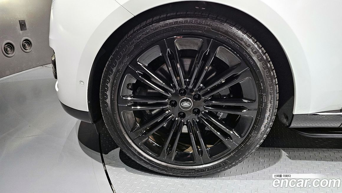 Land Rover Range Rover 2025