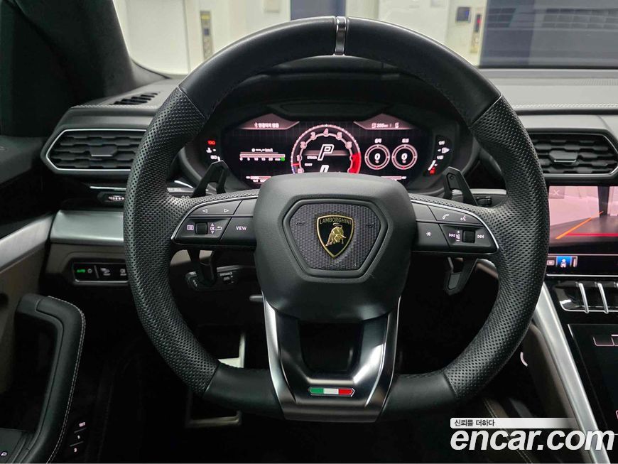 Lamborghini Urus 2023