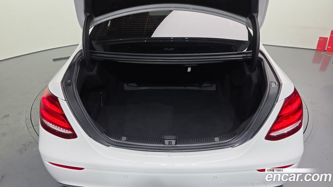 Mercedes-Benz E-Class 2018