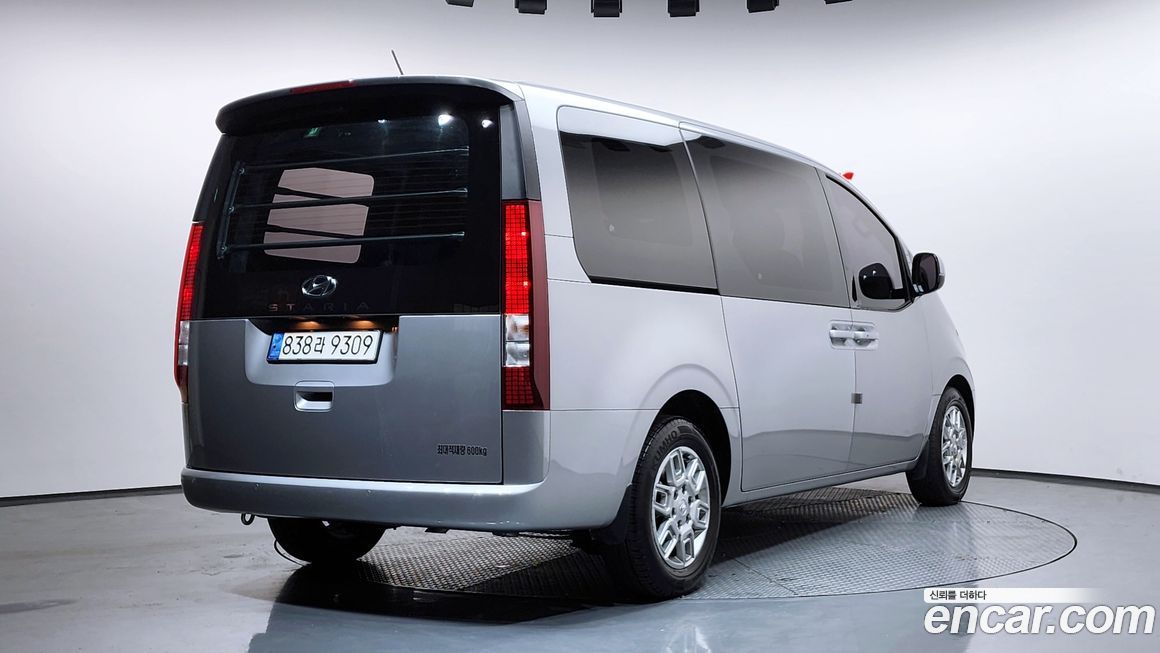 Hyundai Staria 2023