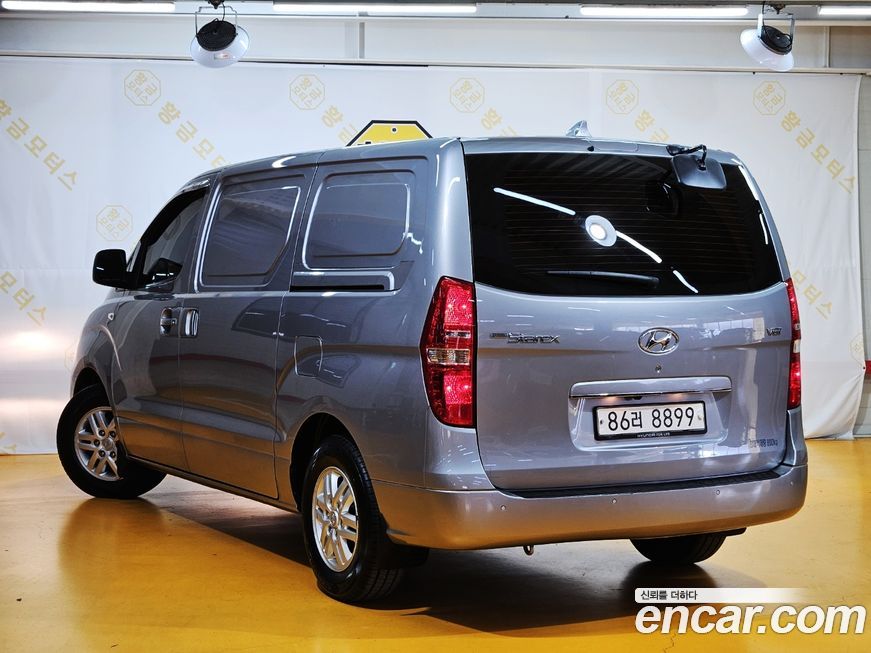 Hyundai Starex 2016