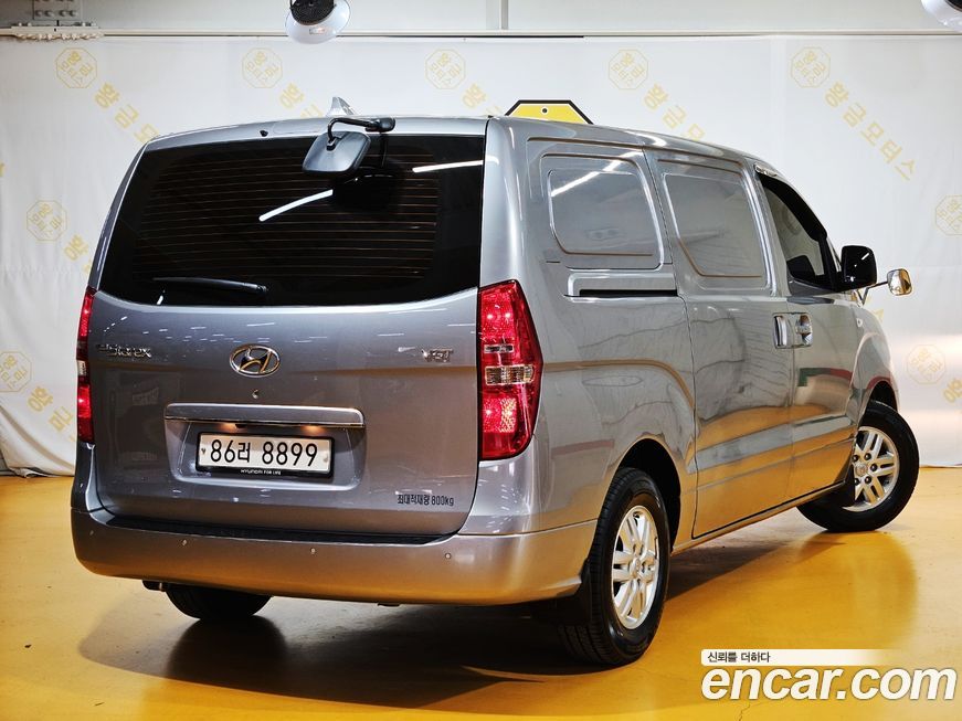 Hyundai Starex 2016