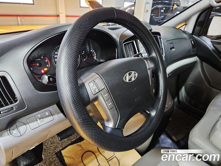 Hyundai Starex 2016