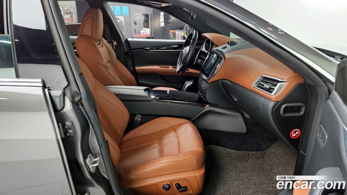 Maserati Ghibli 2019