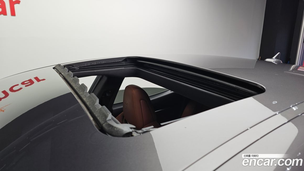 Maserati Ghibli 2019