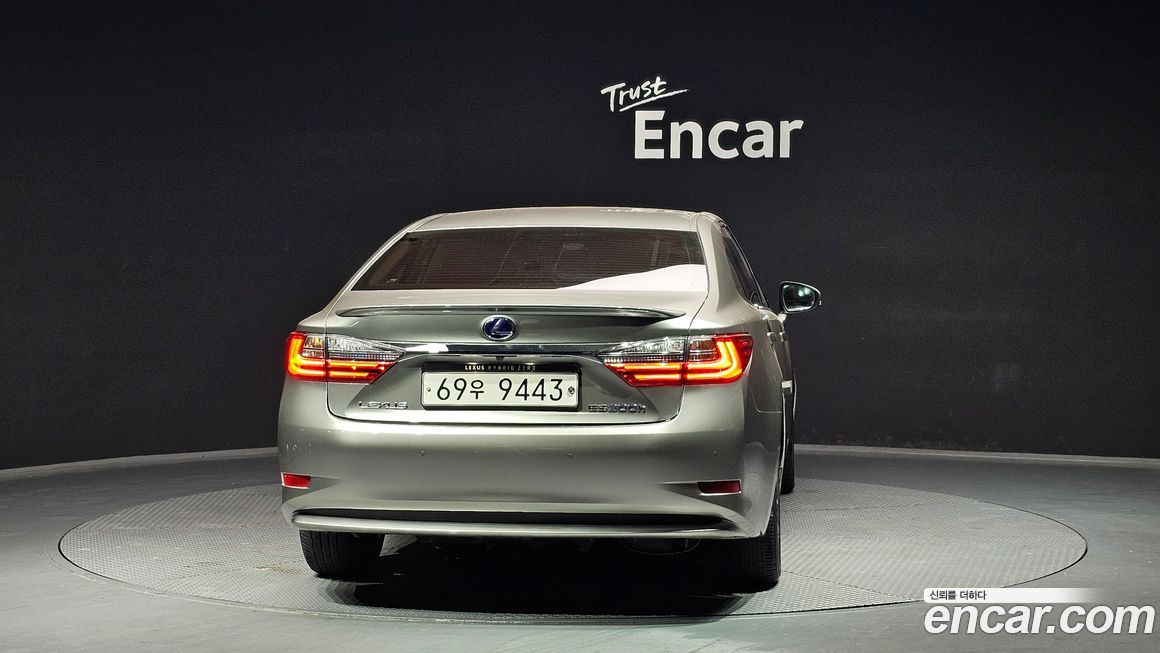 Lexus ES 2017