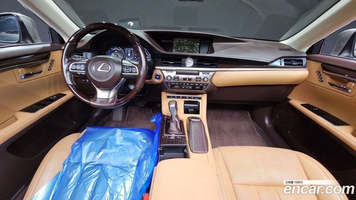Lexus ES 2017