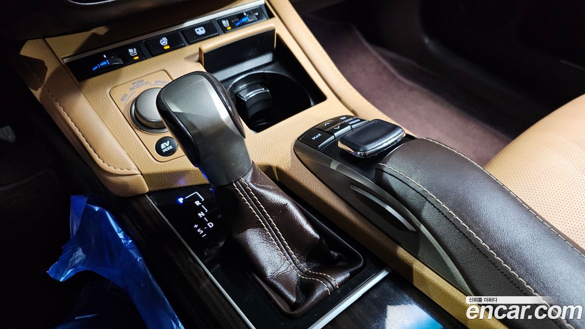 Lexus ES 2017
