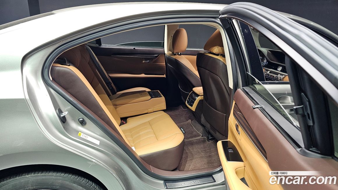Lexus ES 2017