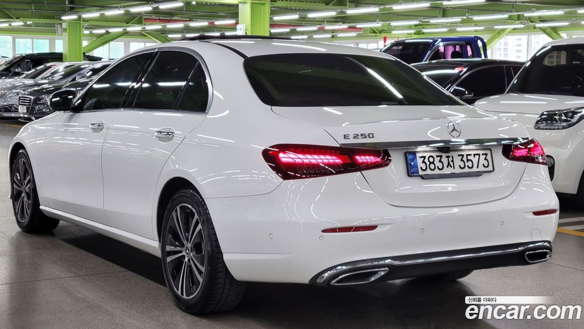 Mercedes-Benz E-Class 2021