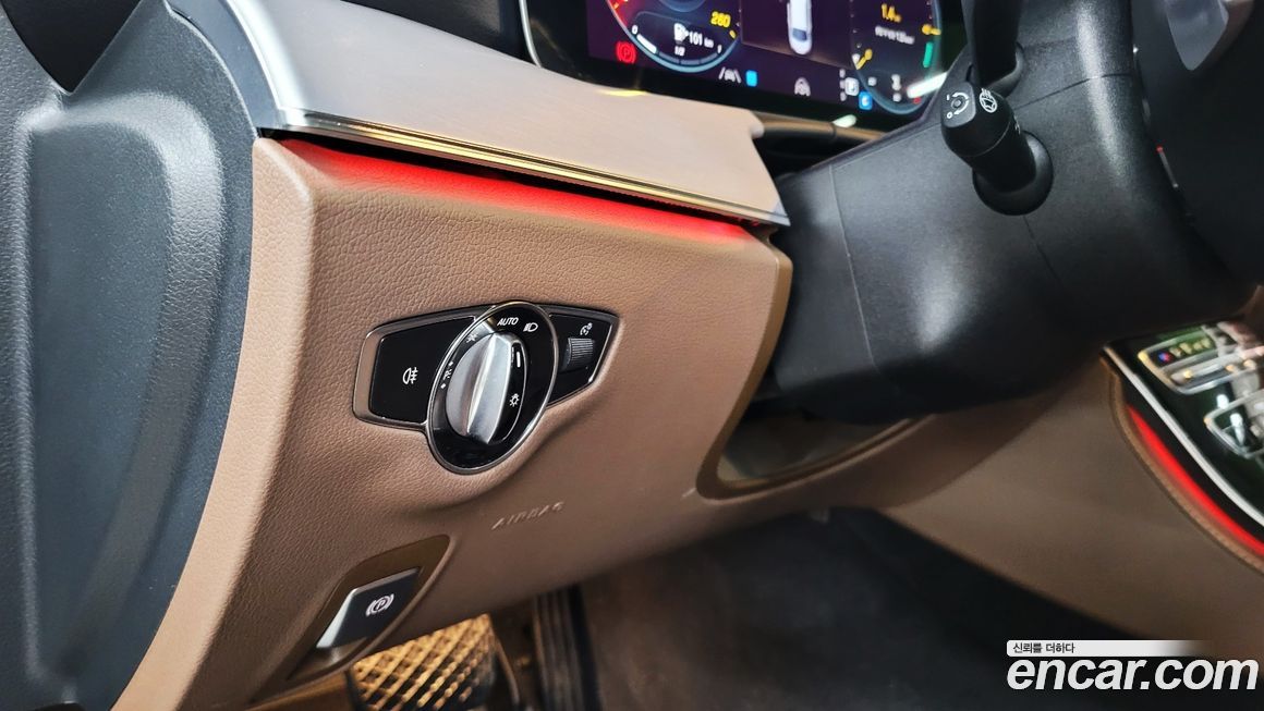 Mercedes-Benz E-Class 2021