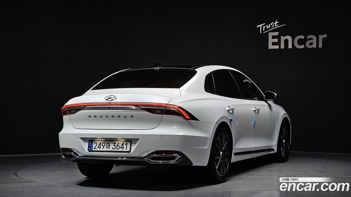 Hyundai Grandeur 2022