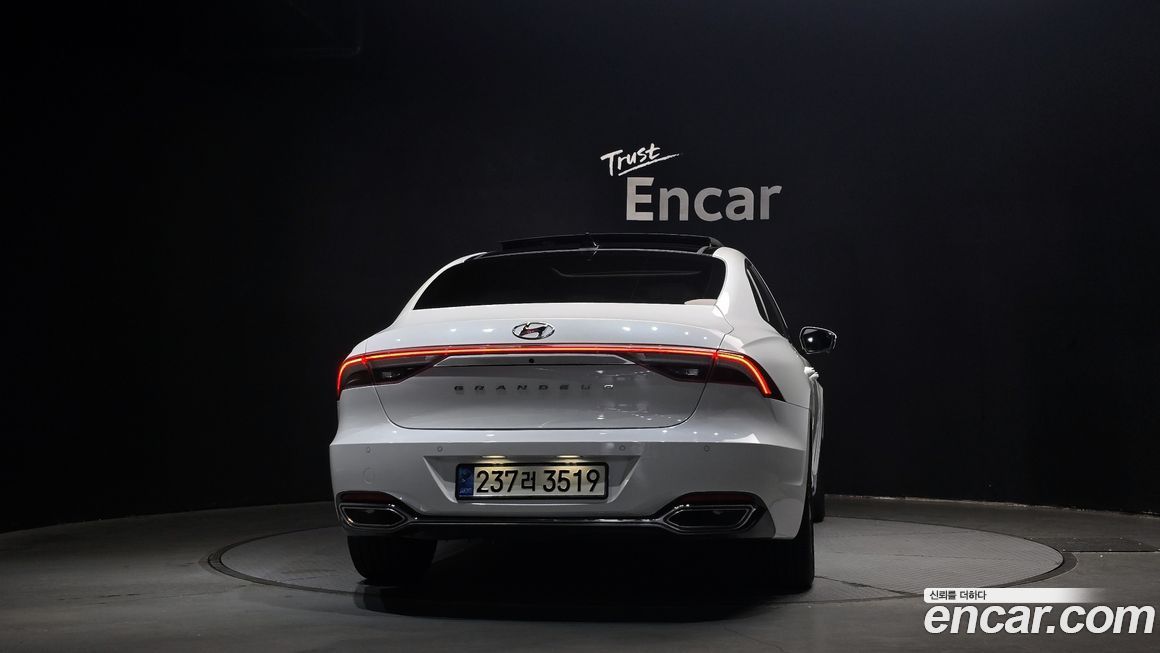 Hyundai Grandeur 2022