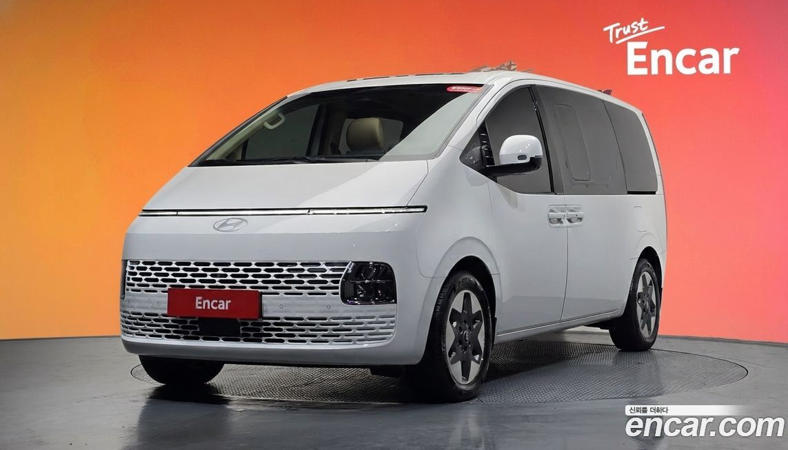Hyundai Staria 2025