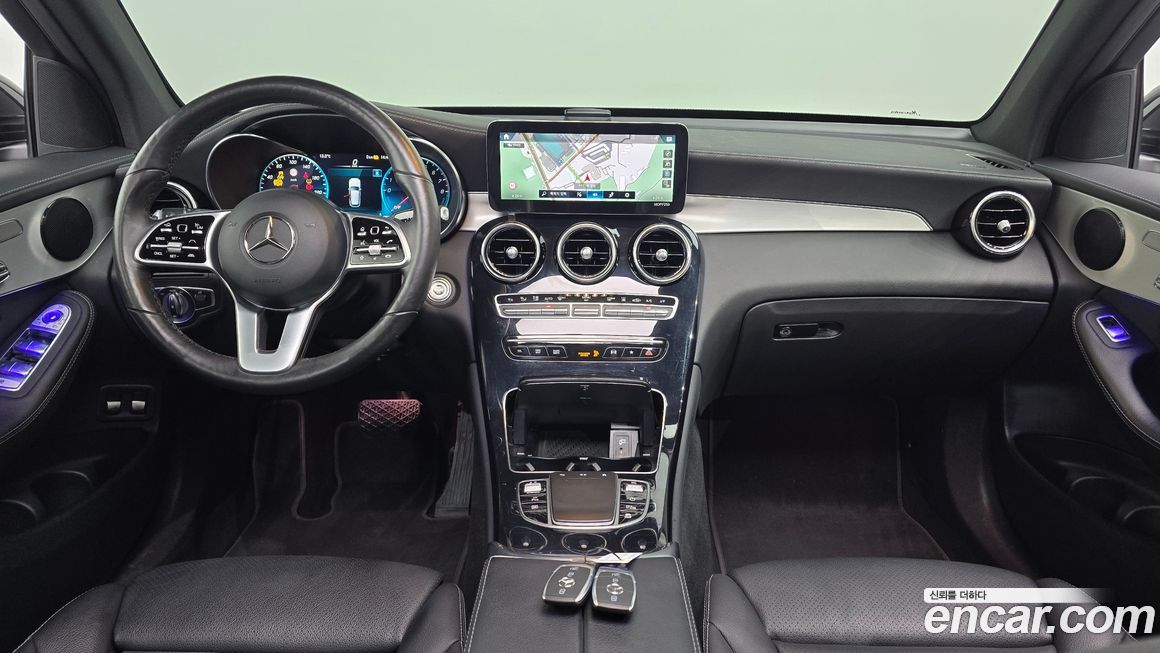 Mercedes-Benz GLC-Class 2021