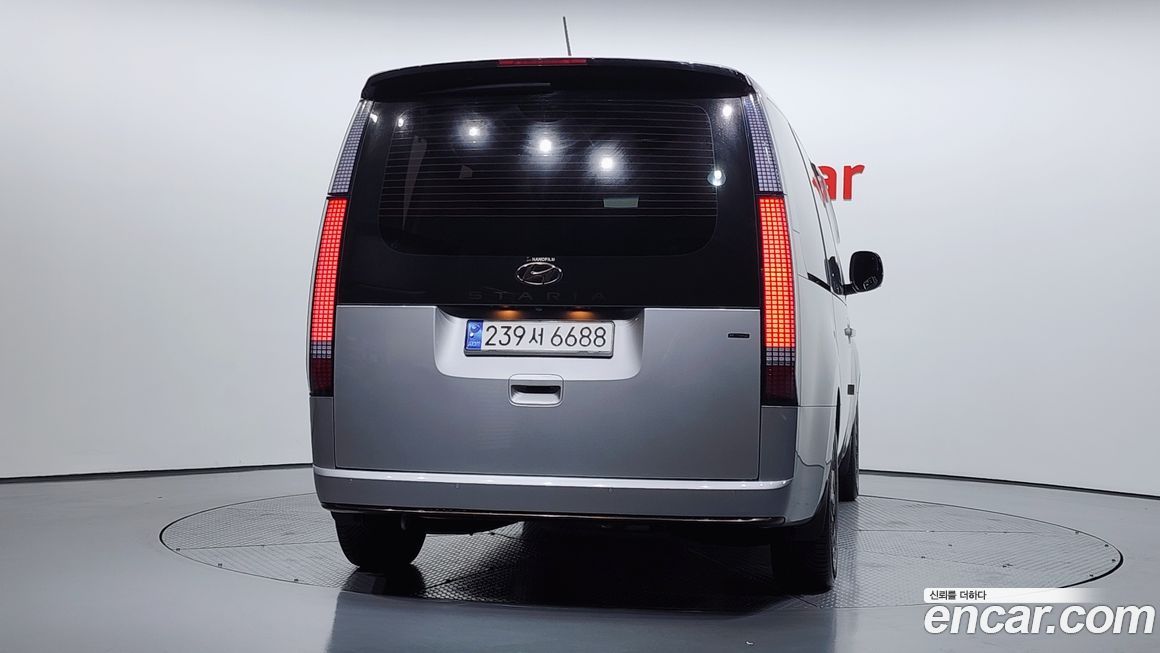 Hyundai Staria 2022