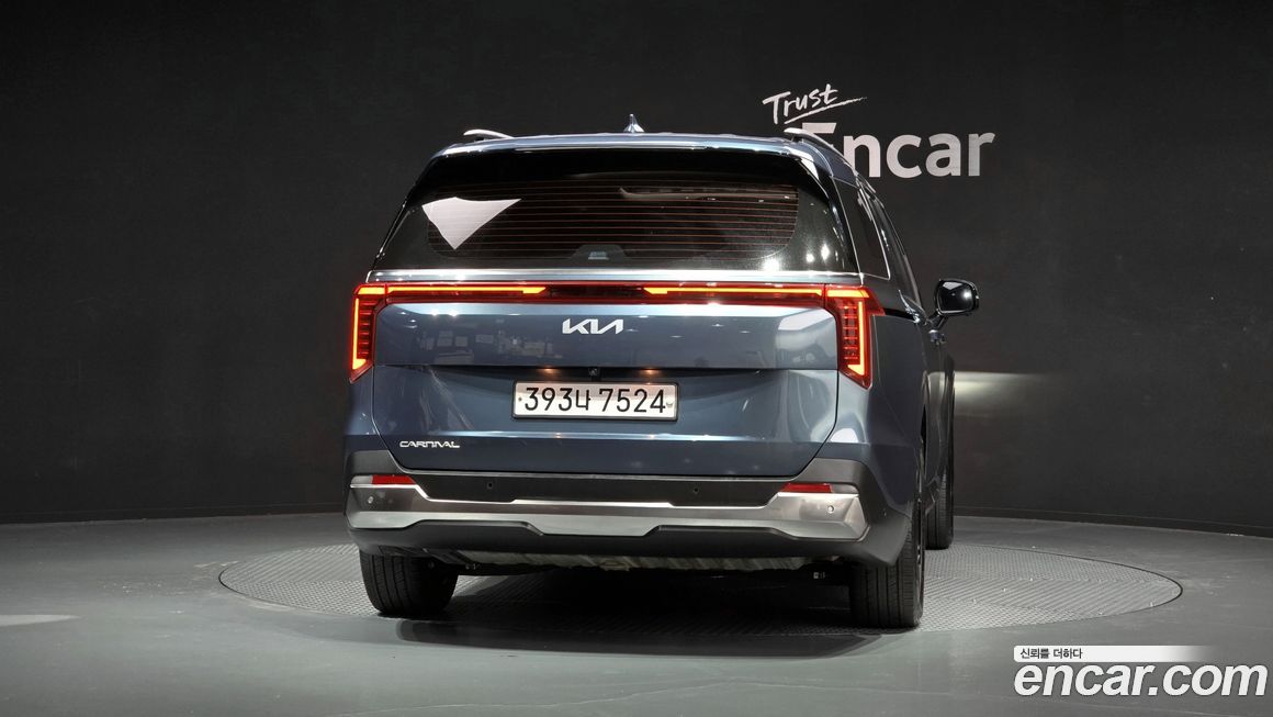 Kia Canival 2024