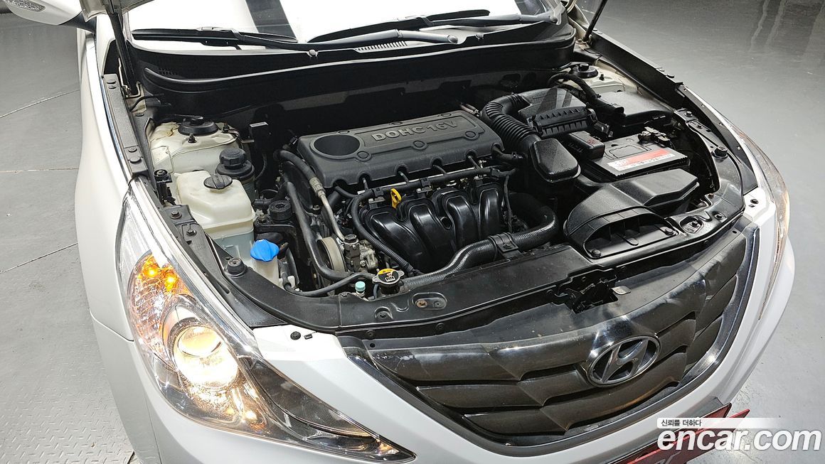 Hyundai Sonata 2010