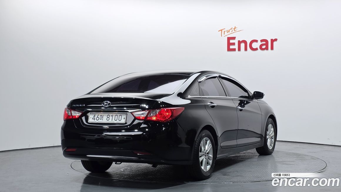 Hyundai Sonata 2010