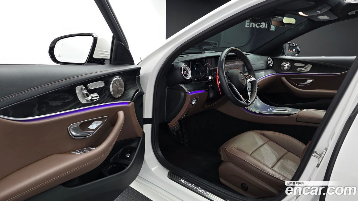 Mercedes-Benz E-Class 2023