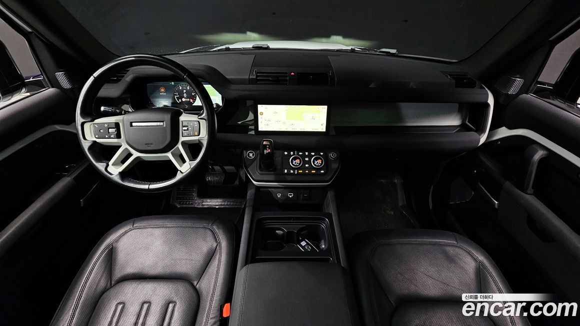 Land Rover Defender 2022