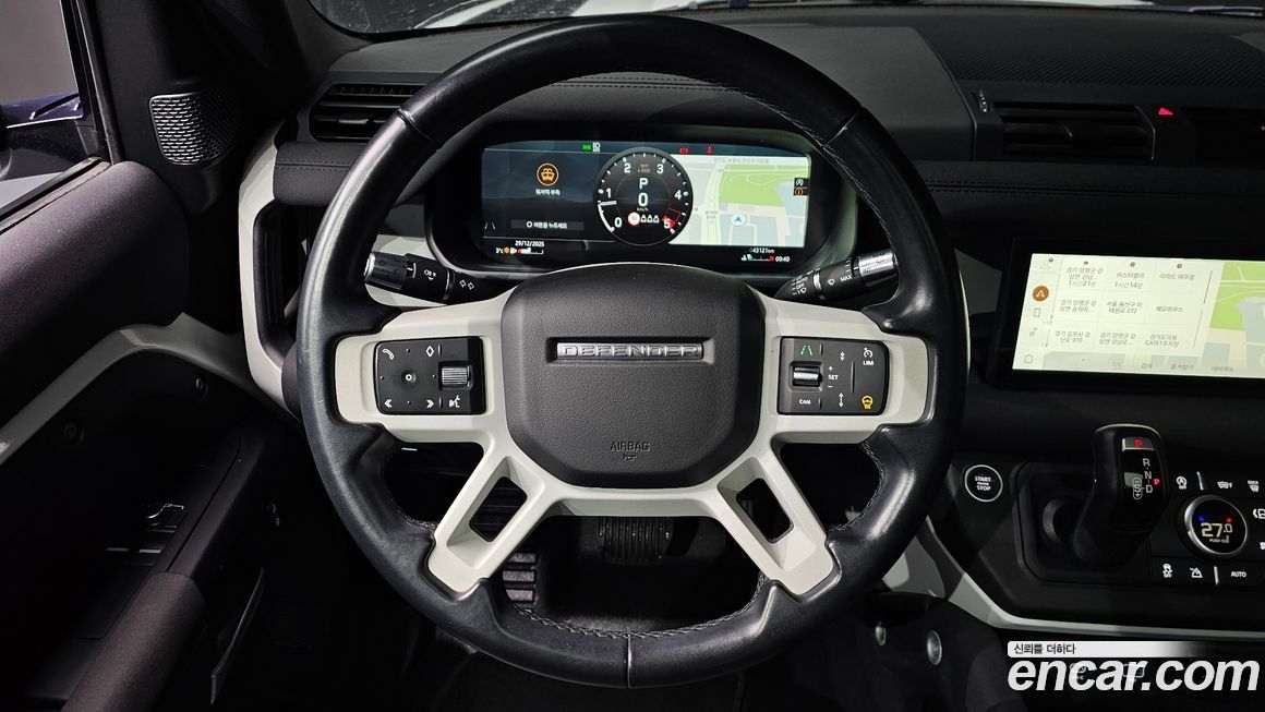 Land Rover Defender 2022