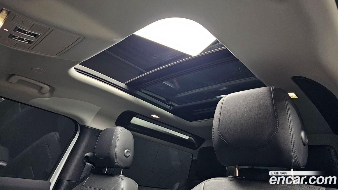 Land Rover Defender 2022