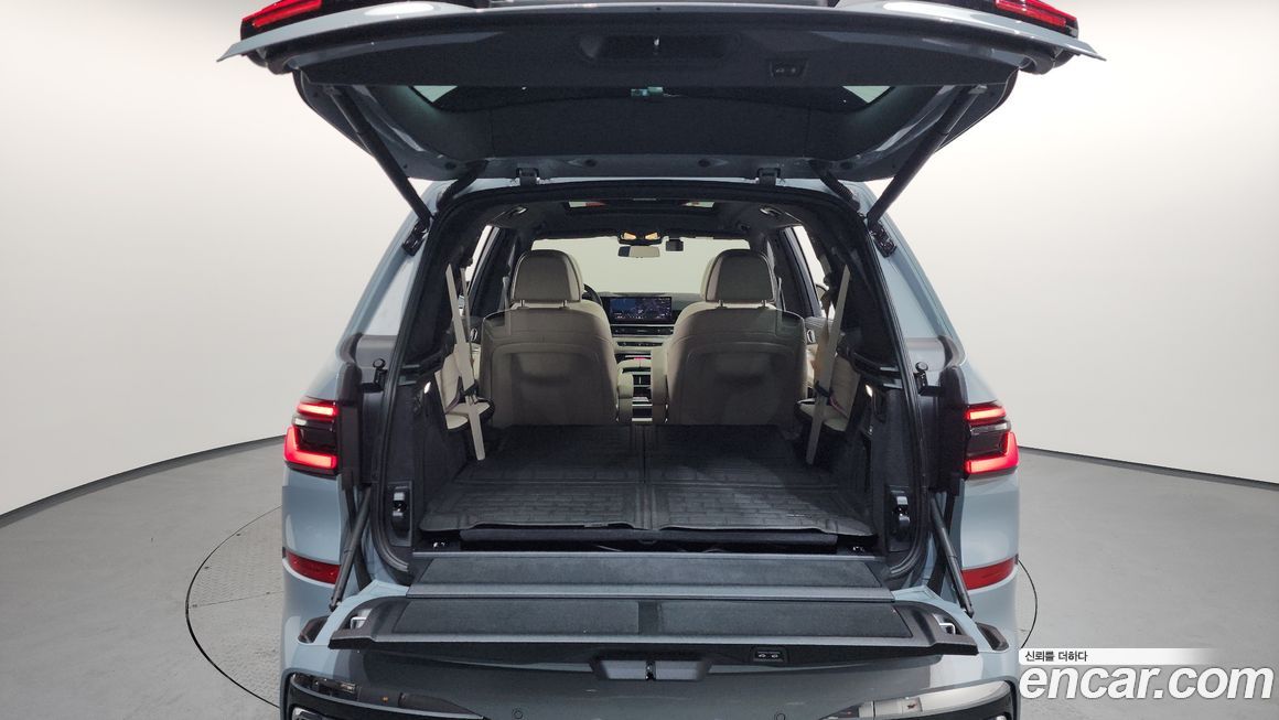 BMW X7 2024