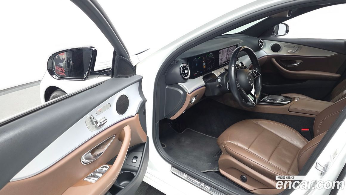 Mercedes-Benz E-Class 2021