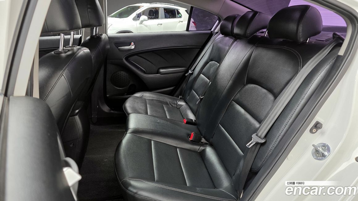 Kia K3 2013