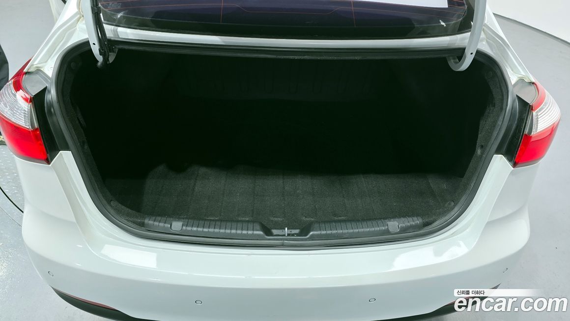 Kia K3 2013