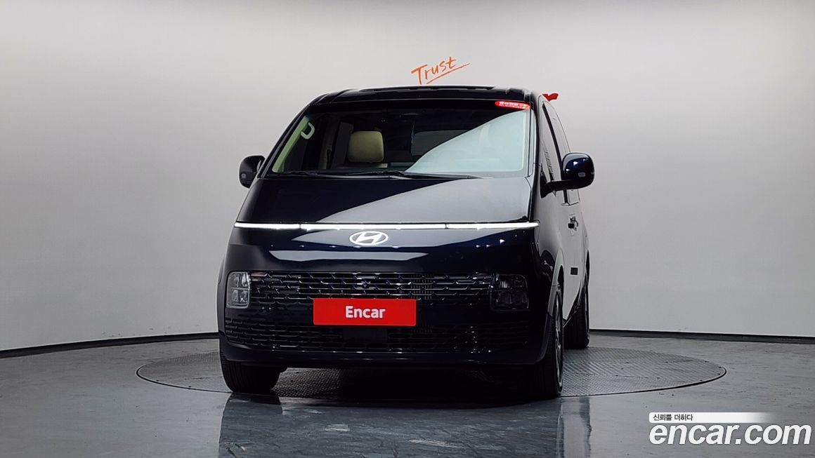 Hyundai Staria 2025