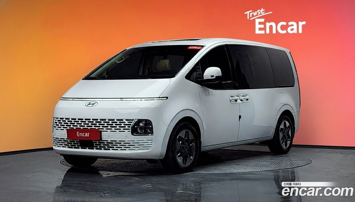 Hyundai Staria 2025