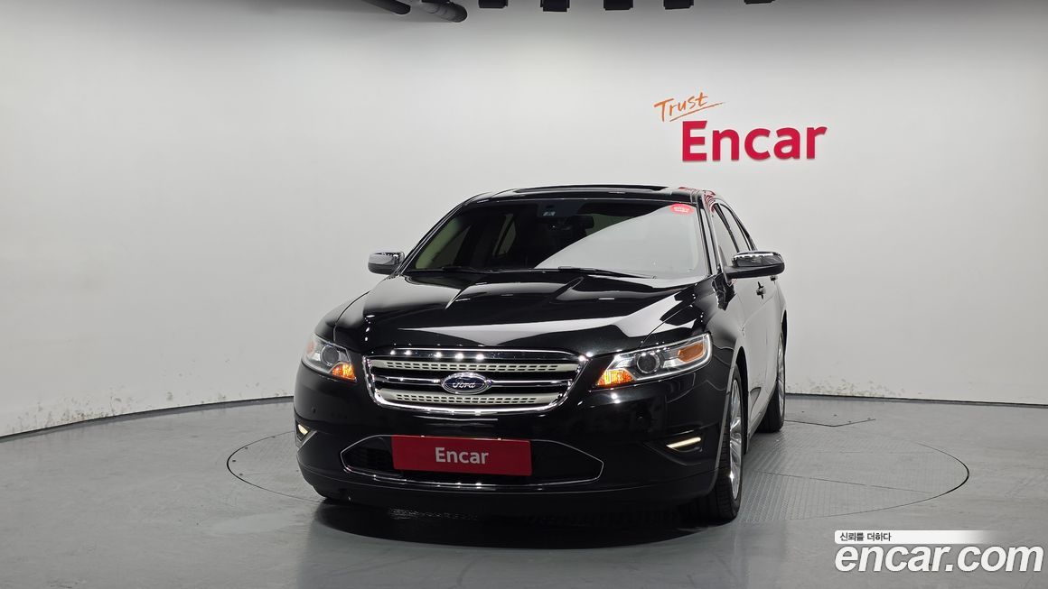 Ford Taurus 2011