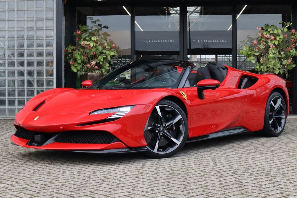 Ferrari SF90 2025